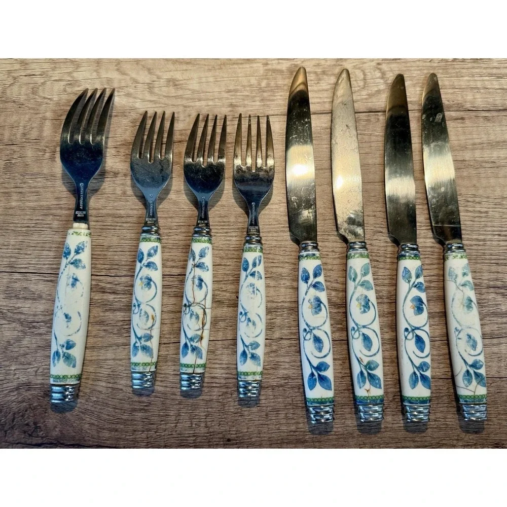 Pfaltzgraff USA ORLEANS 3 Salad Fork 4 Knives 1 Dinner Fork  Vintage